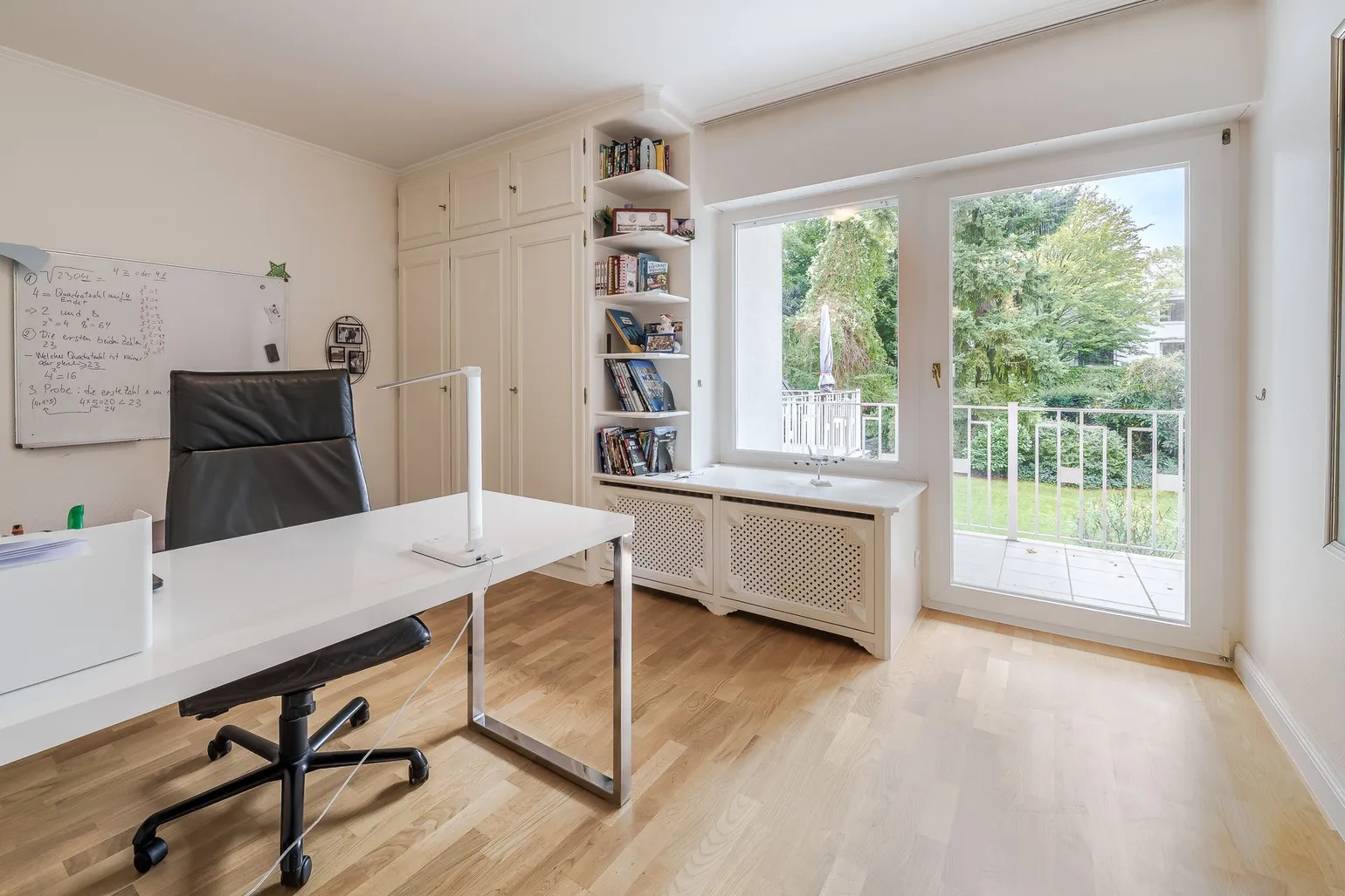 Arbeitszimmer
