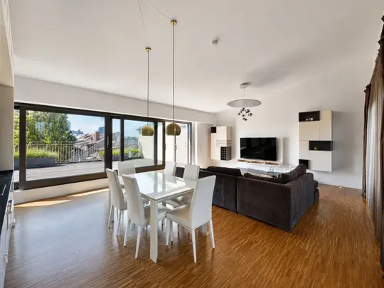 Penthouse-Wohnung mit großer Terrasse mitten im Westend