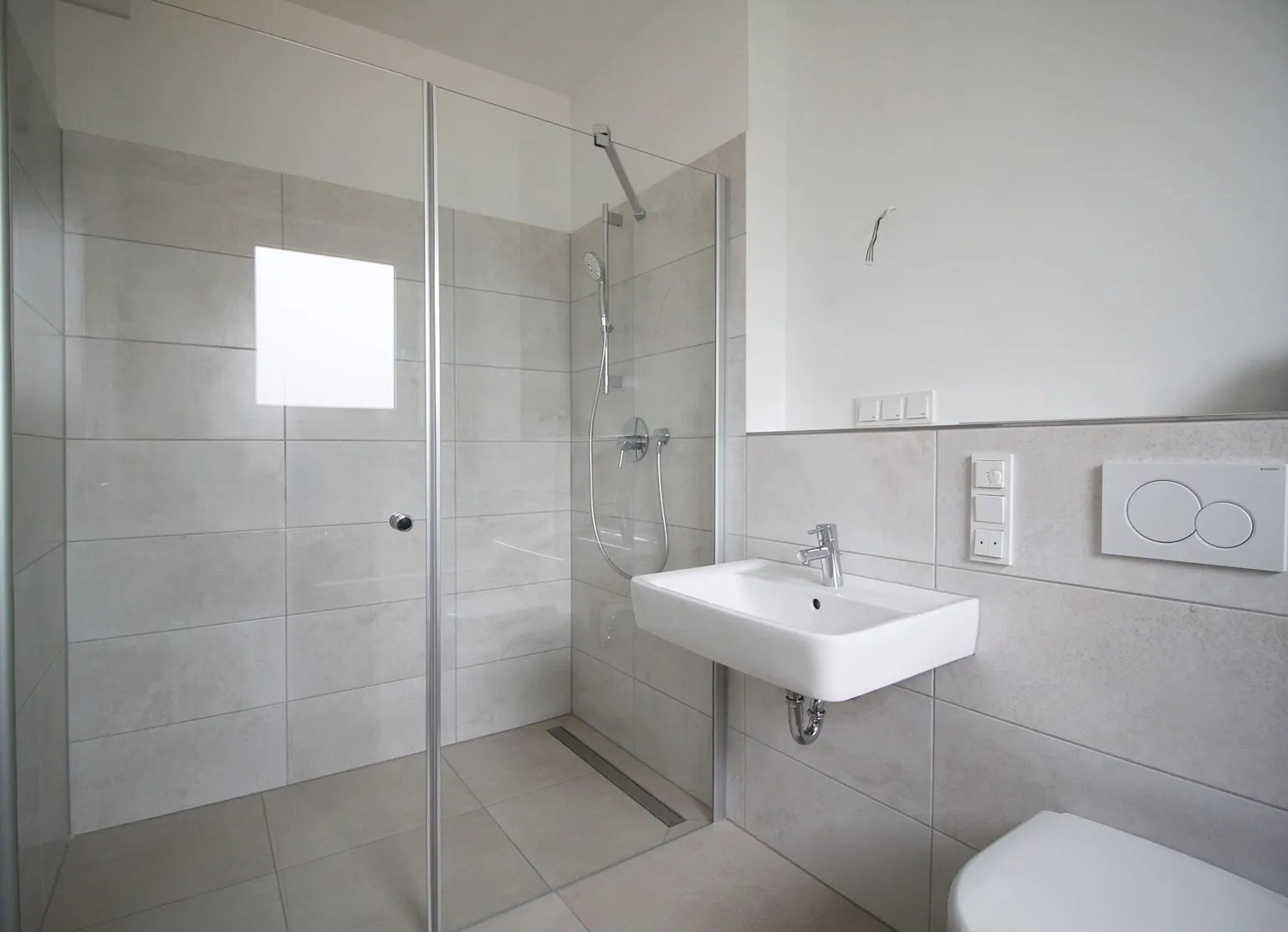 Tageslichtbad mit Dusche