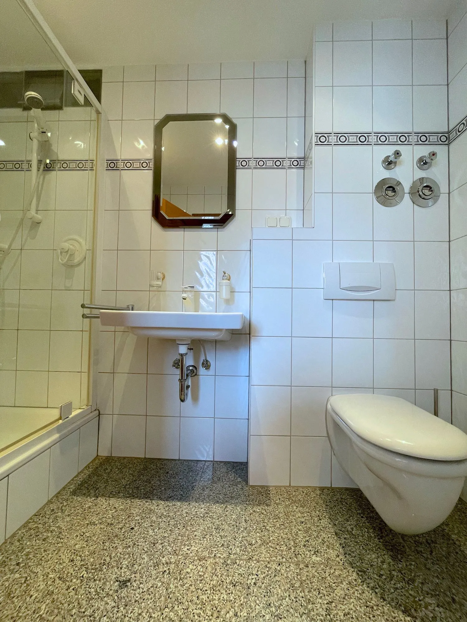 Duschbad 1. OG