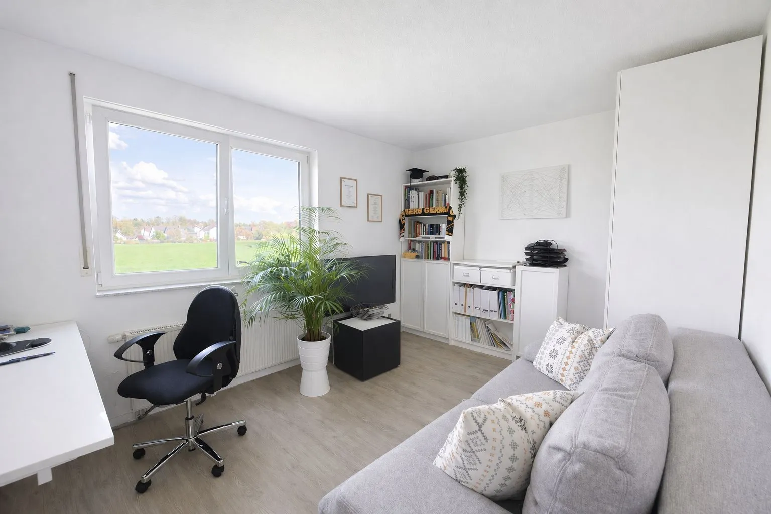 Arbeits-/Gästezimmer
