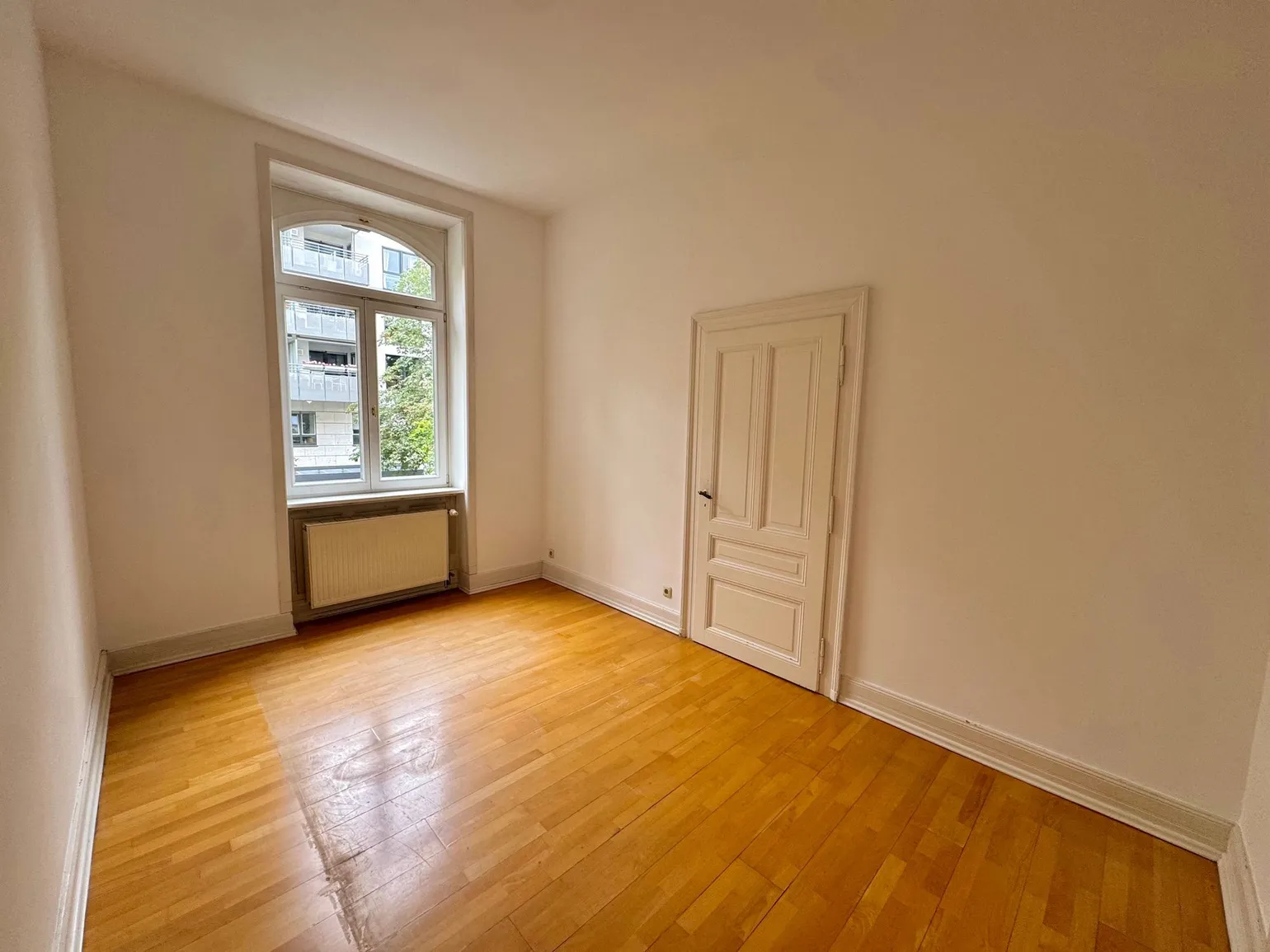 charmante 3-Zimmer-Altbauwohnung in Sachsenhausen
