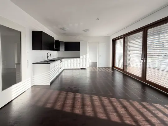 helle 3 Zimmerwohnung im Europaviertel