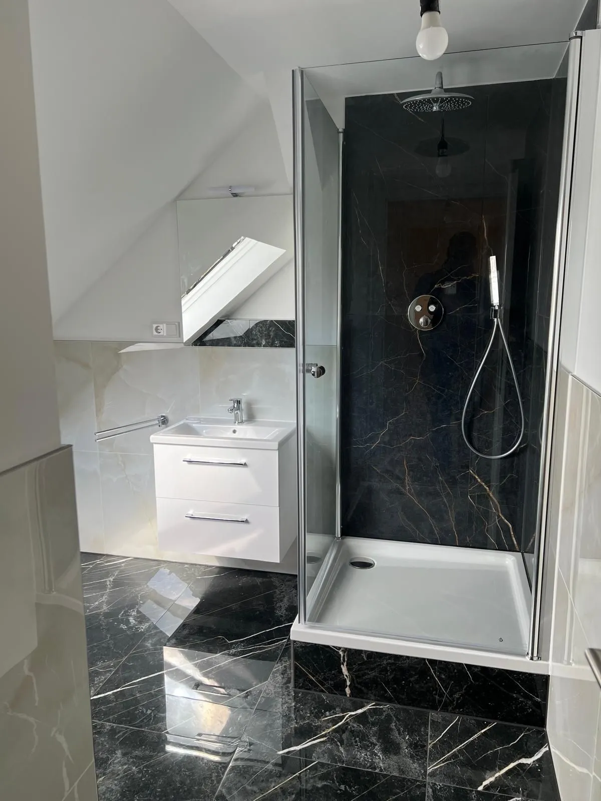 Beispiel Duschbad DG