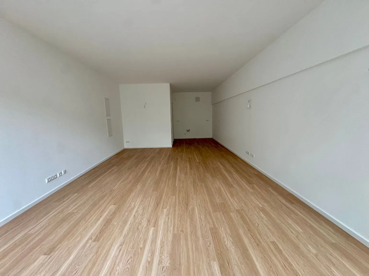 Kernsanierte 1-Zimmer-Wohnung mit modernem Loft-Flair in Heddernheim