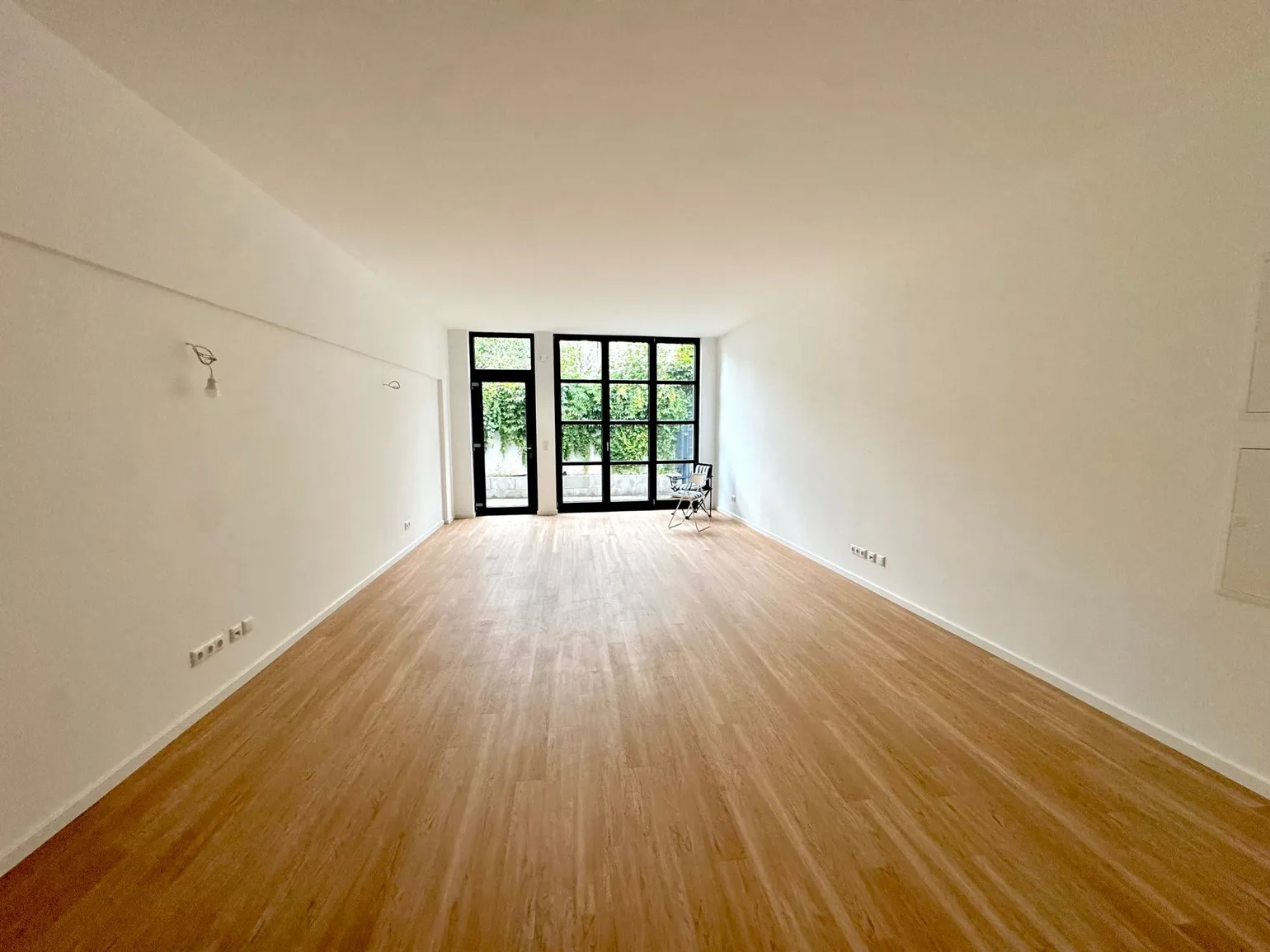 Kernsanierte 1-Zimmer-Wohnung mit modernem Loft-Flair in Heddernheim