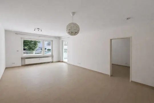 Moderne, großzügige 1,5-Zimmer-Wohnung mit Loggia in Sachsenhausen