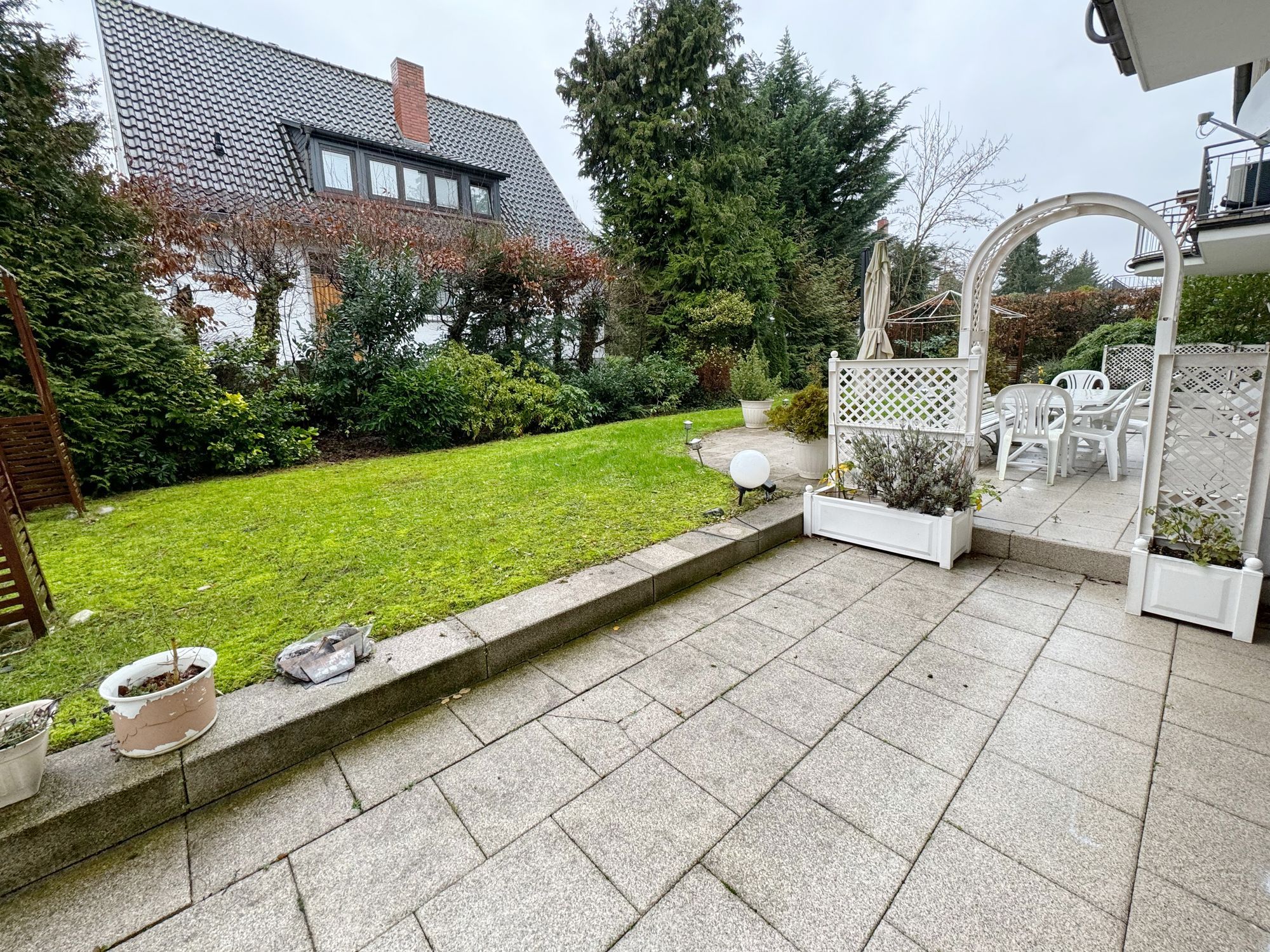 Bad Homburgbis zu 260qm, Grundriss neu gestaltbar, Terrasse und Garten